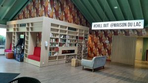 Lobby Maison du Lac.jpg