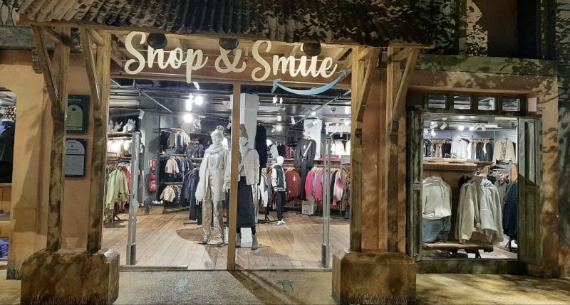 Bestand:Shop&SmileHH.jpg